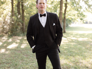 Peyton & Derek (Photography: Valerie Thompson Photography)