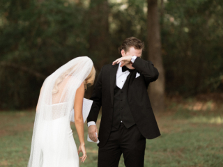 Peyton & Derek (Photography: Valerie Thompson Photography)