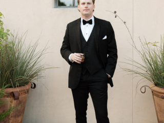 Peyton & Derek (Photography: Valerie Thompson Photography)