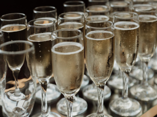 Peyton & Derek (Photography: Valerie Thompson Photography)