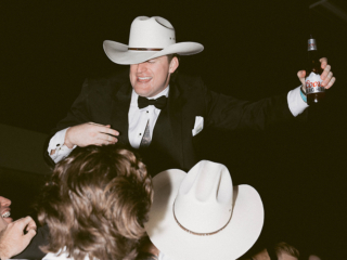 Peyton & Derek (Photography: Valerie Thompson Photography)