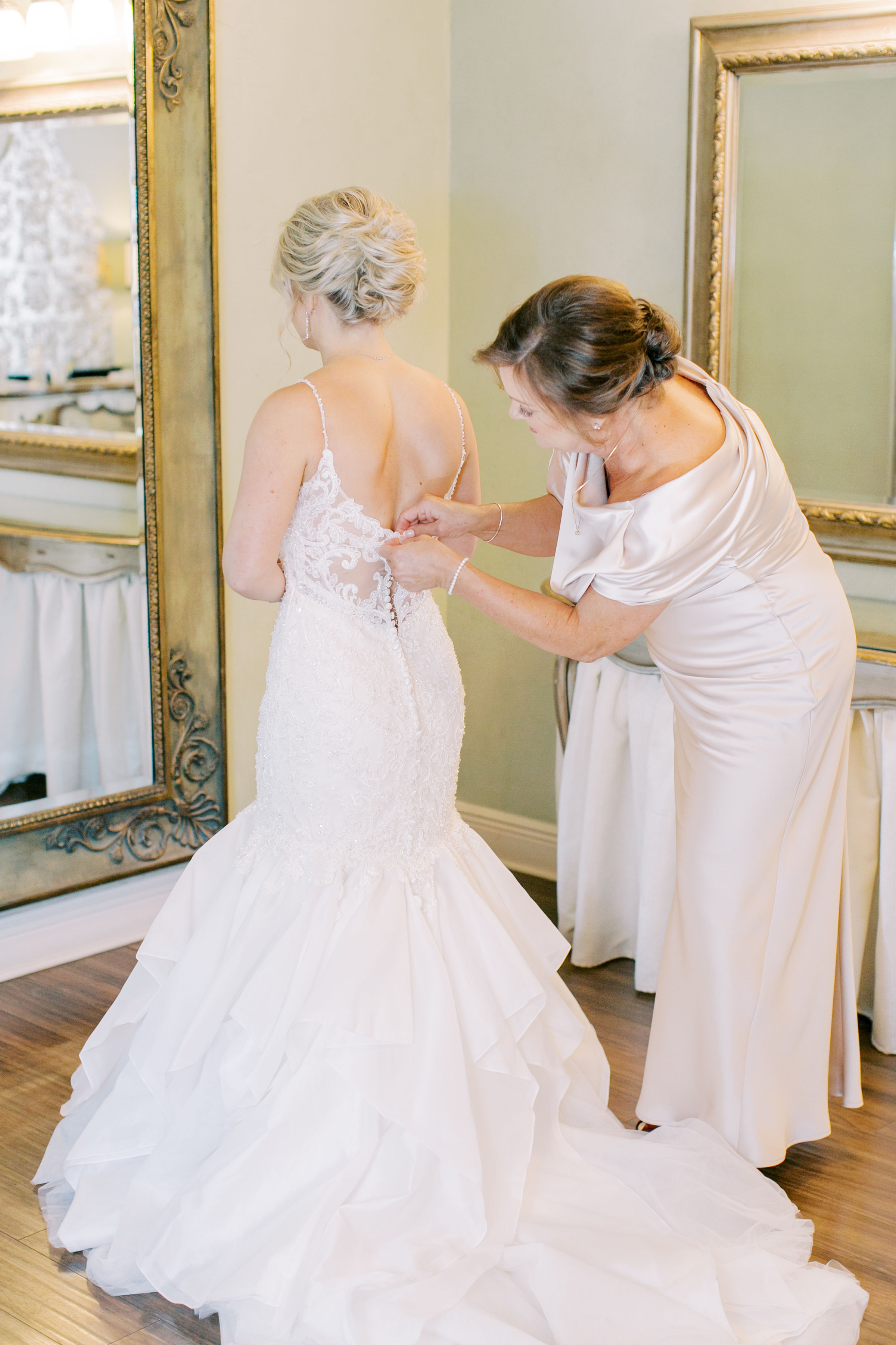 Emily + Nick (Photography: Mustard Seed Photography)
