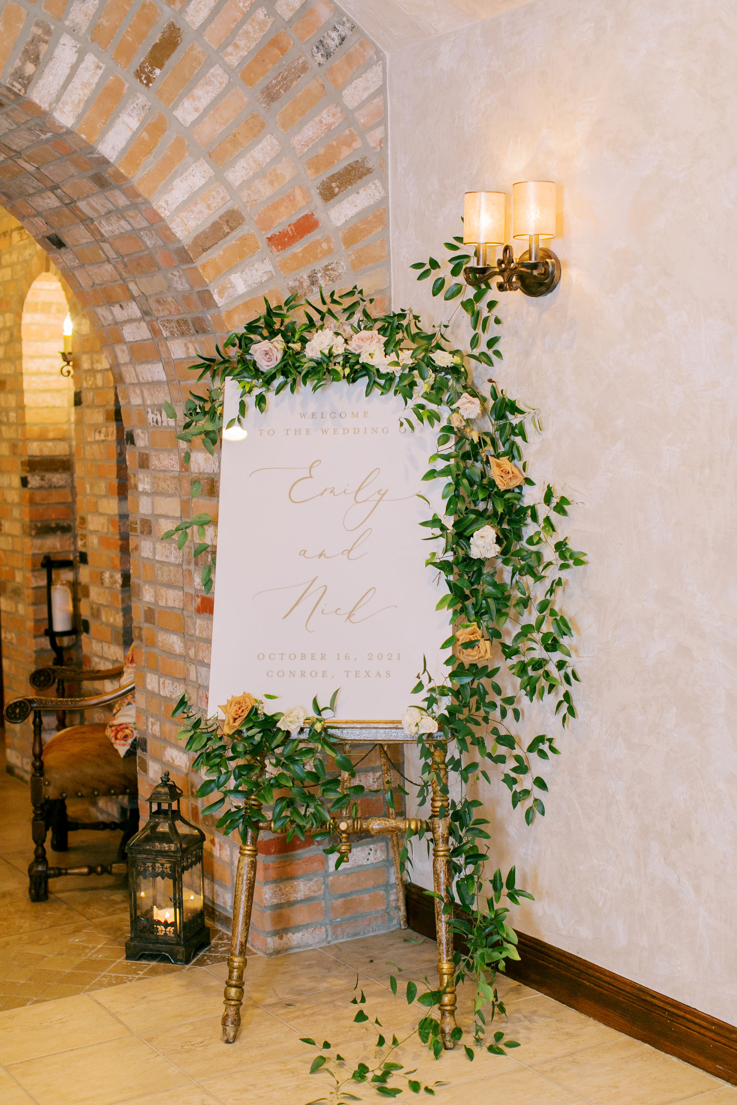 Emily + Nick (Photography: Mustard Seed Photography)